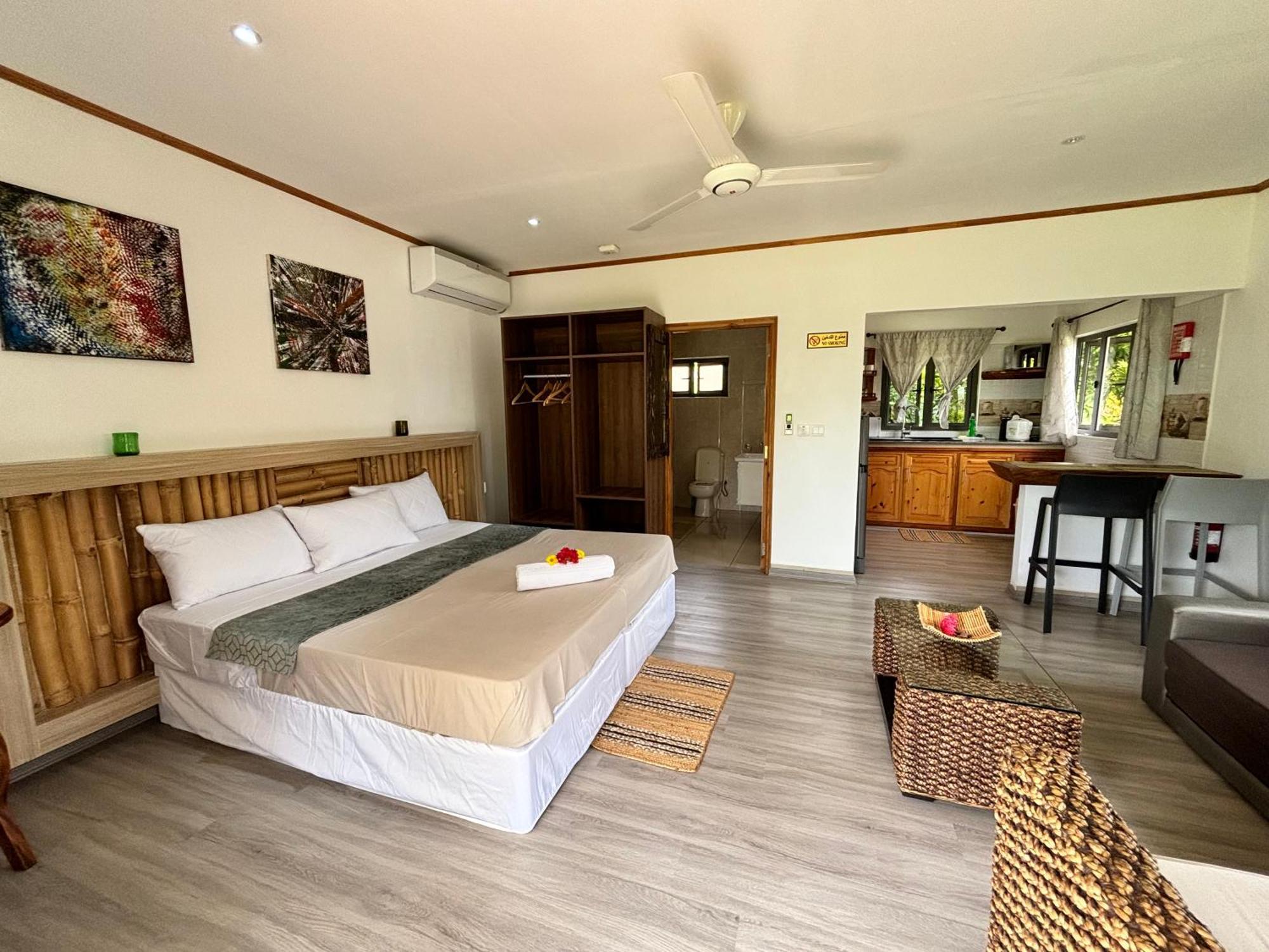 Casa Bilimbi Apartment Victoria Bagian luar foto